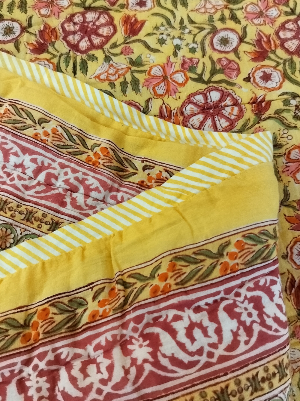 ANOKHI India Block Print Queen Quilt